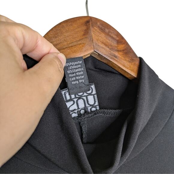 Clara Sun Woo Black Cold Shoulder Top L Mock Neck Tunic Jersey Knit Stretch - Picture 7 of 11